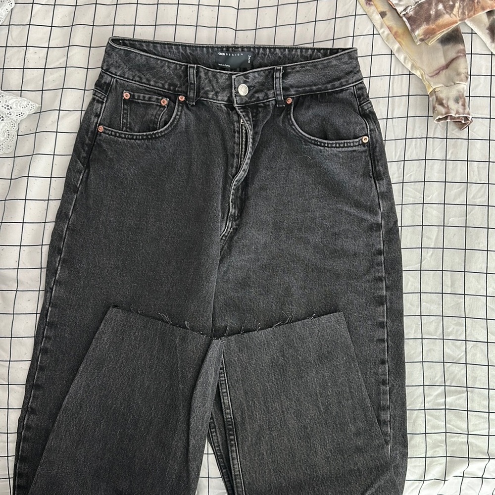 Women’s Black pant (baggy)